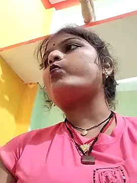 Hot mirchjii online show from October 12, 3:36 pm