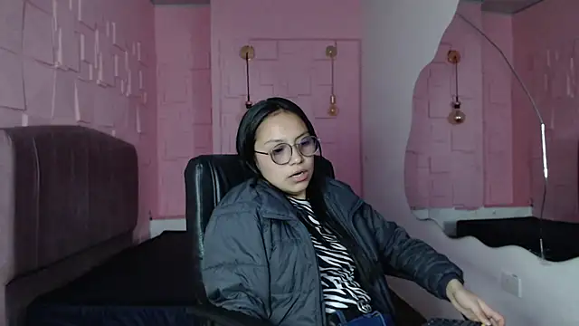 Snapshot of katalina07_1 chatting on September 18, 5:55 pm katalina07 1 online show from September 18, 5:55 pm