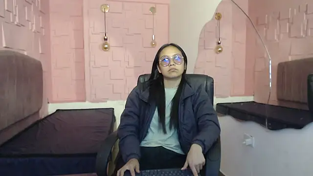 Snapshot of katalina07_1 chatting on September 17, 5:44 pm katalina07 1 online show from September 17, 5:44 pm