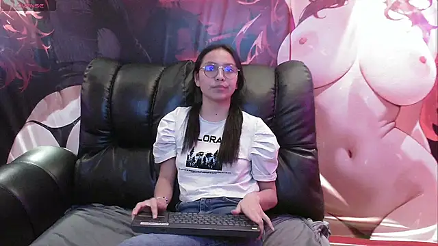 Snapshot of katalina07_1 chatting on October 21, 5:17 pm katalina07 1 online show from October 21, 5:17 pm