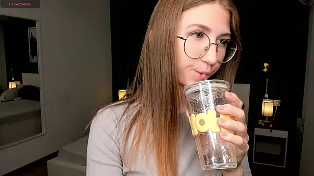 Snapshot of EditaBand chatting on October 10, 8:03 pm EditaBand online show from October 10, 8:03 pm