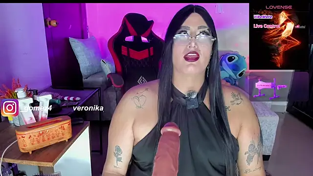 Sweetveronik 44 online show from June 27, 6:14 am