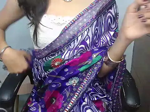 Snapshot of Urlove_lily chatting on October 31, 4:55 pm Urlove lily online show from October 31, 4:55 pm