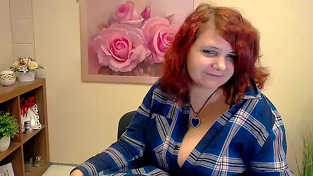 TwoBigSuns online show from October 3, 7:24 am