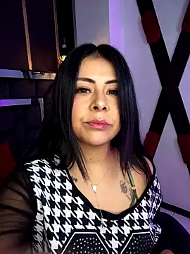 Aniajoness  online show from December 5, 3:39 am