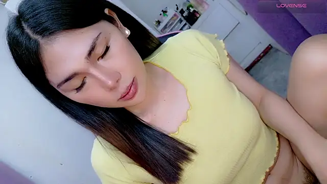 tgirljennie 69 online show from April 10, 7:03 am