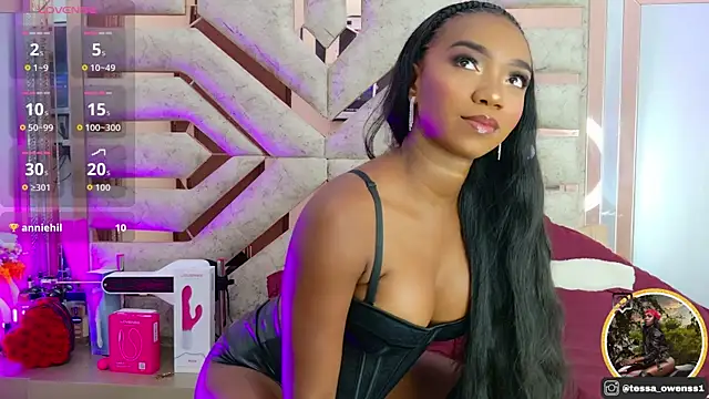 Tessa Owenss online show from May 30, 11:11 pm