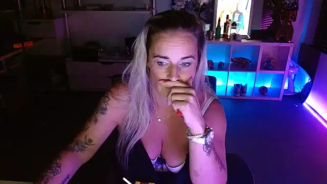 Mrs-Aurora online show from September 29, 6:57 pm