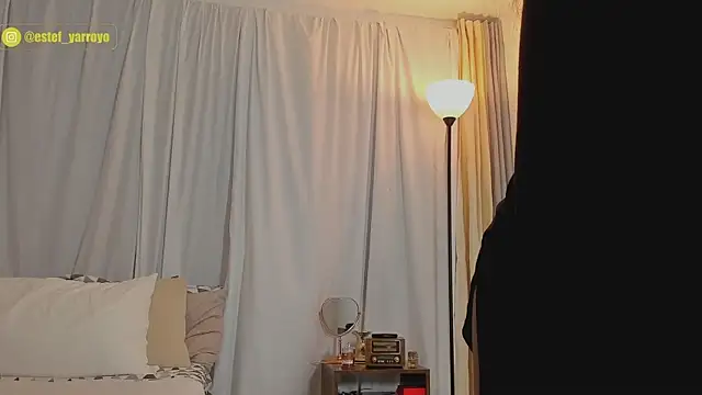 Estefy arroyo1 online show from January 9, 3:11 am