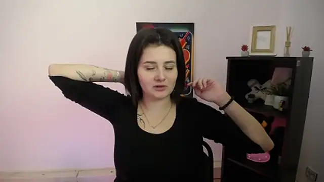 Snapshot of Katrin_kiss_ chatting on October 23, 12:33 pm Katrin kiss online show from October 23, 12:33 pm