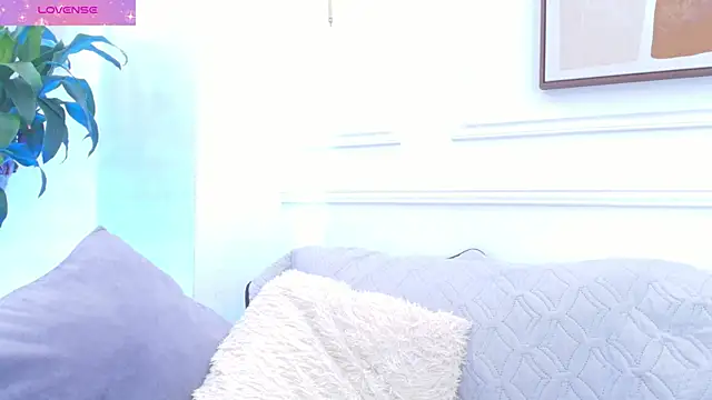 Daisy Price online show from January 16, 11:28 am