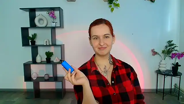 Snapshot of RubyHolmess chatting on September 12, 12:12 pm RubyHolmess online show from September 12, 12:12 pm