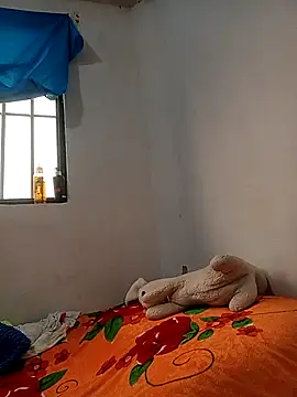 Snapshot of yaneth_ chatting on October 12, 4:42 pm yaneth  online show from October 12, 4:42 pm