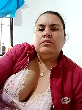 Snapshot of yaneth_ chatting on October 27, 1:50 pm yaneth  online show from October 27, 1:50 pm