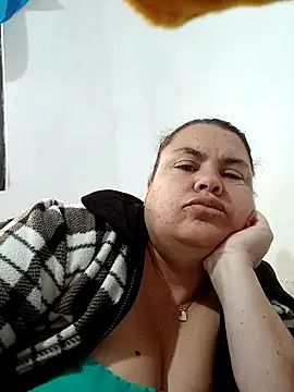 Snapshot of yaneth_ chatting on October 23, 12:00 pm yaneth  online show from October 23, 12:00 pm