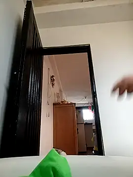 Snapshot of yaneth_ chatting on October 3, 2:22 pm yaneth  online show from October 3, 2:22 pm