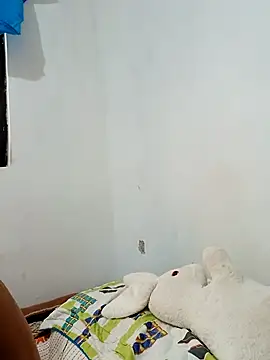 Snapshot of yaneth_ chatting on October 30, 2:29 pm yaneth  online show from October 30, 2:29 pm