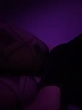 Anna-Ivy online show from April 17, 1:40 am