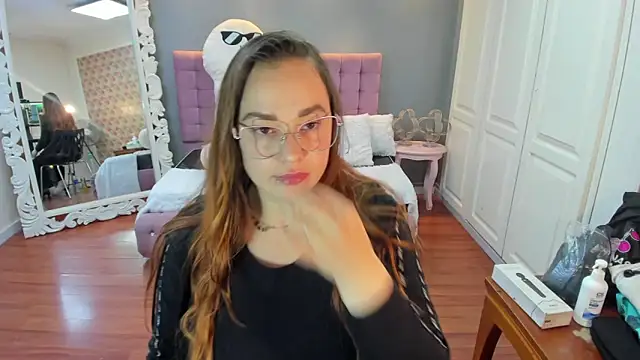 Tammy parker  online show from September 23, 4:10 am