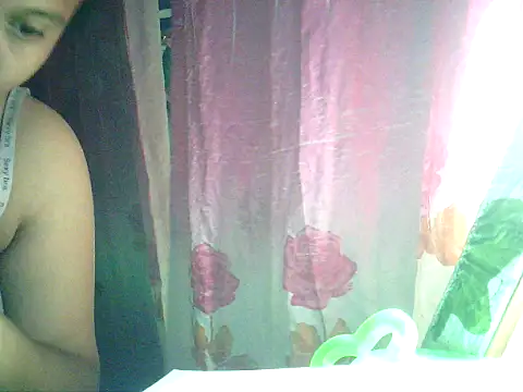 yuana25 online show from March 8, 10:52 am