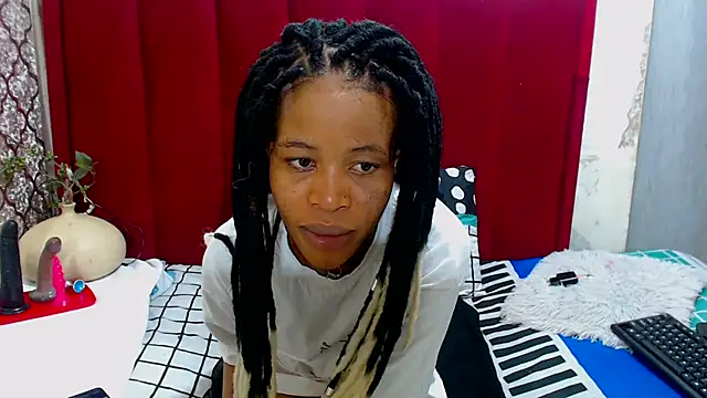 Snapshot of SexyChantyBabe25 chatting on October 20, 8:34 pm SexyChantyBabe25 online show from October 20, 8:34 pm