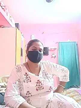 biggbobbsgirl online show from September 18, 5:00 pm