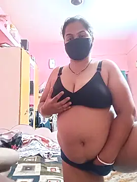 biggbobbsgirl online show from October 2, 6:46 pm