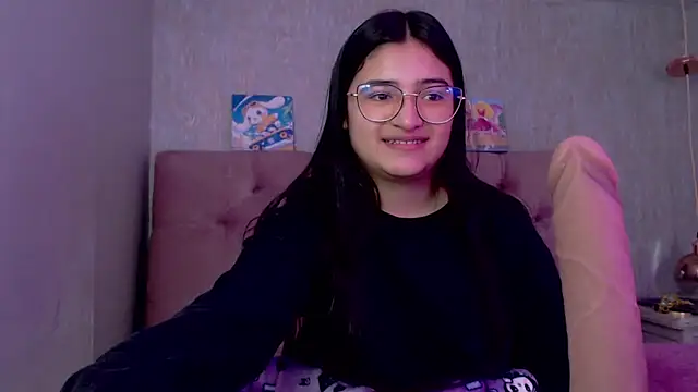 laurenelove online show from September 23, 8:23 am