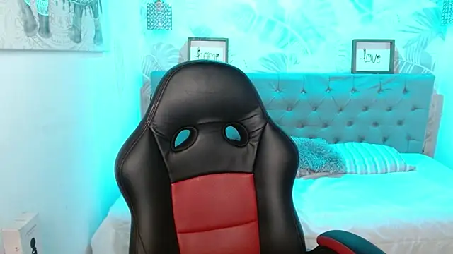 Lily tk online show from November 15, 3:29 am