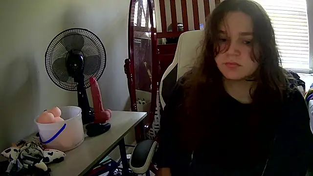 Elli-Ixby online show from November 14, 4:18 pm