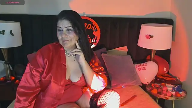 Snapshot of kiraGeiner chatting on September 21, 7:40 am kiraGeiner online show from September 21, 7:40 am