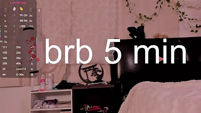 Snapshot of Lein_Bone chatting on October 5, 8:47 pm Lein Bone online show from October 5, 8:47 pm