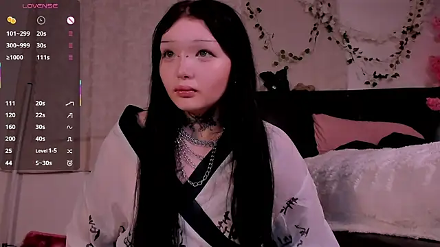 Snapshot of Lein_Bone chatting on October 10, 9:09 pm Lein Bone online show from October 10, 9:09 pm