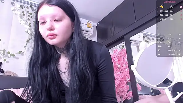 Snapshot of Lein_Bone chatting on September 18, 12:26 pm Lein Bone online show from September 18, 12:26 pm