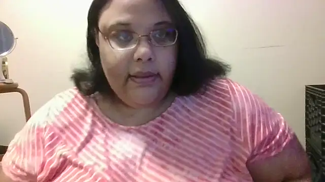 SexyBBW10790 online show from October 25, 11:11 pm