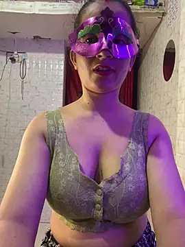 Snapshot of MONA_0213 chatting on October 27, 4:46 pm MONA 0213 online show from October 27, 4:46 pm