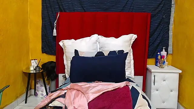 Snapshot of Candycrush2555 chatting on September 26, 2:53 am Candycrush2555 online show from September 26, 2:53 am