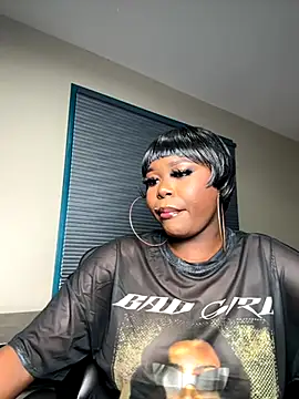 Snapshot of WomanNextdoor1 chatting on October 20, 10:29 am WomanNextdoor1 online show from October 20, 10:29 am