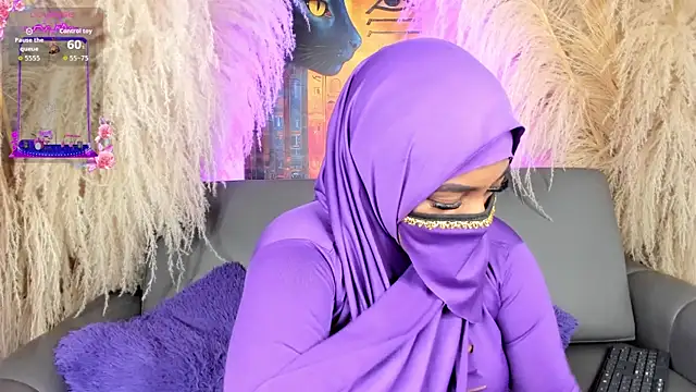 Snapshot of yasmin_elite chatting on October 7, 9:14 am yasmin elite online show from October 7, 9:14 am