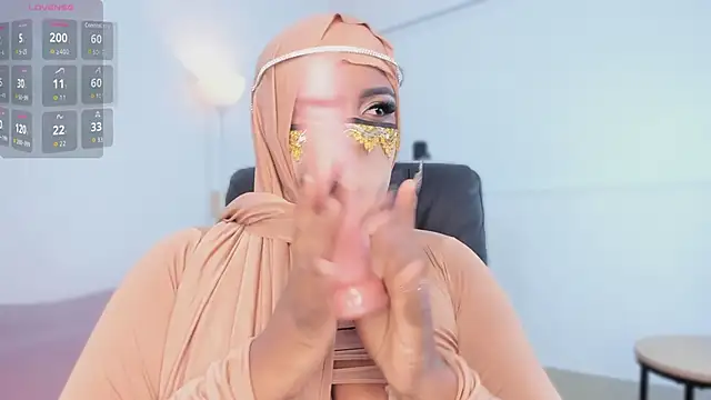 Snapshot of yasmin_elite chatting on October 30, 11:00 am yasmin elite online show from October 30, 11:00 am