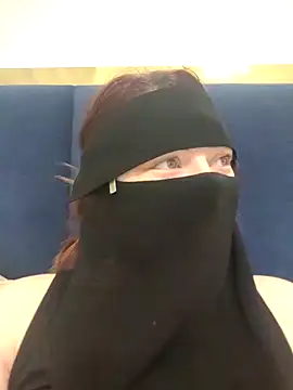 Snapshot of _Douna_-_ chatting on October 26, 4:24 pm Douna - online show from October 26, 4:24 pm