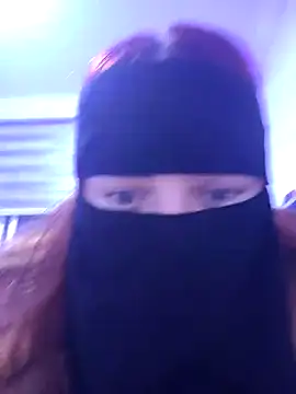 Snapshot of _Douna_-_ chatting on October 7, 8:02 pm Douna - online show from October 7, 8:02 pm