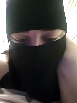 Snapshot of _Douna_-_ chatting on October 2, 5:34 am Douna - online show from October 2, 5:34 am