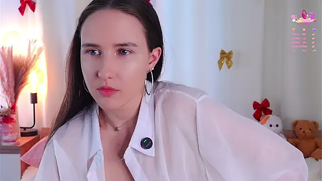 MaudAle online show from March 9, 1:09 am