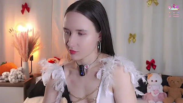 MaudAle online show from February 11, 1:31 am