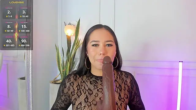 Snapshot of Jazmiinee chatting on September 10, 7:47 pm Jazmiinee online show from September 10, 7:47 pm