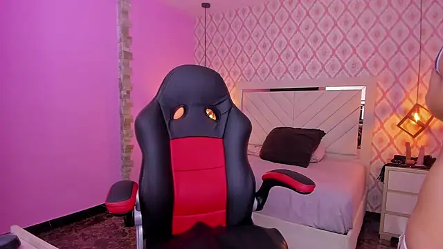 Snapshot of ALANA_WATSONN chatting on October 14, 12:41 pm ALANA WATSONN online show from October 14, 12:41 pm