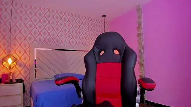 Snapshot of ALANA_WATSONN chatting on October 28, 12:33 pm ALANA WATSONN online show from October 28, 12:33 pm