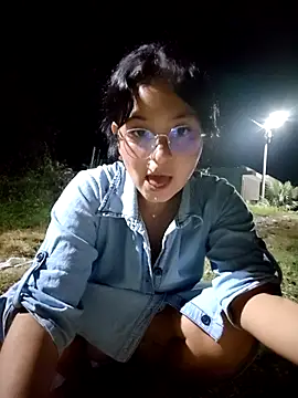 Lily-o online show from December 15, 1:22 am