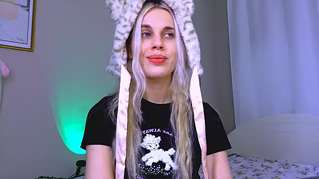 Snapshot of carmen_crybaby chatting on September 22, 4:49 pm carmen crybaby online show from September 22, 4:49 pm